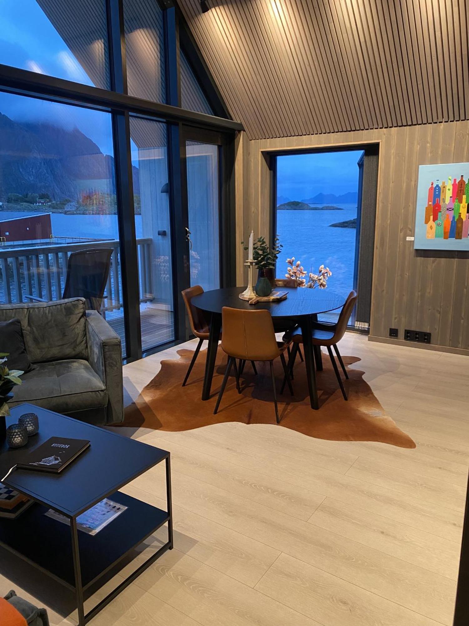 Ny Leilighet I Henningsvaer! 외부 사진